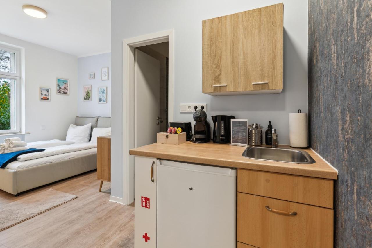 Vorstadtoase - 2 Personen - Eichwalde, Naehe Ber - Queensize-Bett, Netflix, Parken Extérieur photo